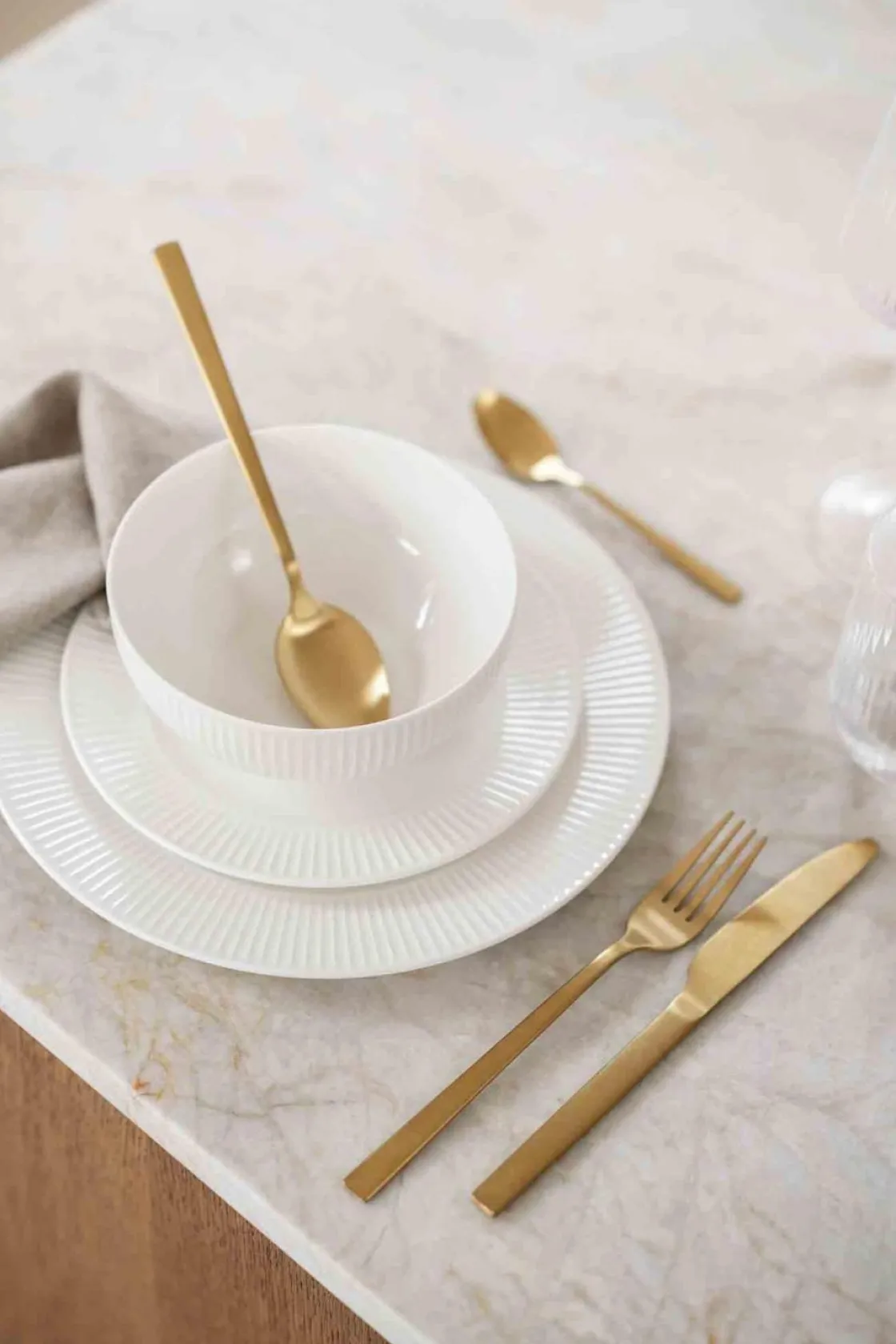 Kremmerhuset Asjett Thilda 20 cm| Servise