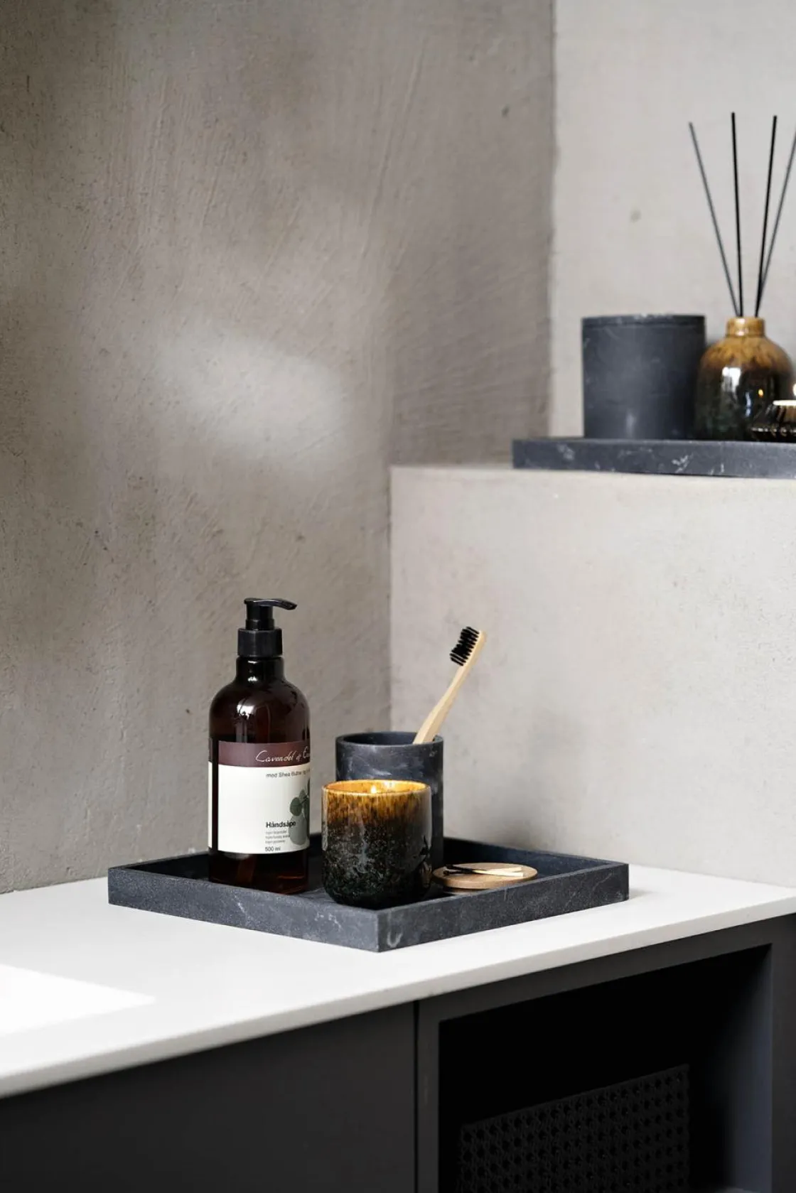 Kremmerhuset Fat marmor sort 25x25cm| Baderomsartikler