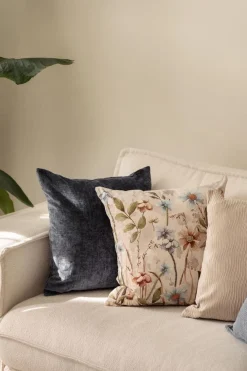 Kremmerhuset Putetrekk Meadow brodert 48x48cm| Putetrekk